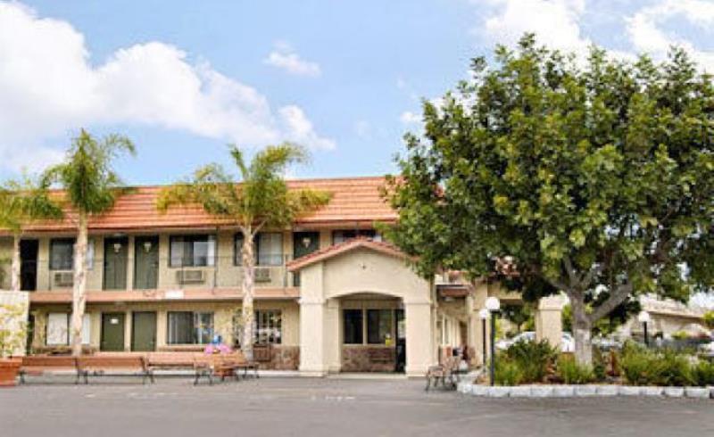 Hotel Primera San Diego Bagian luar foto